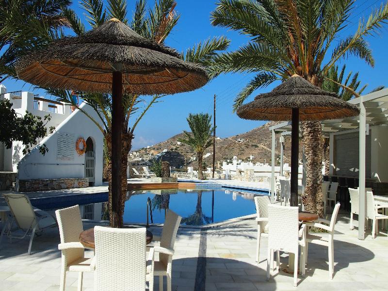 Homer'S Inn Hotel Иос Хора Екстериор снимка
